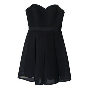 NWT AQUA Black Strapless Honeycomb Cocktail Dress